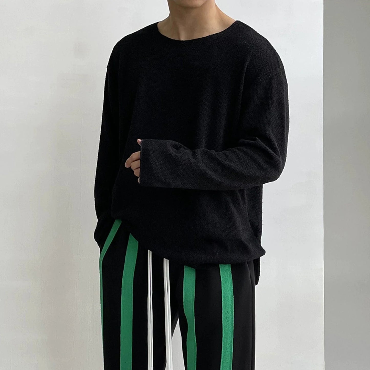 Loose-Fit  LONG SLEEVE